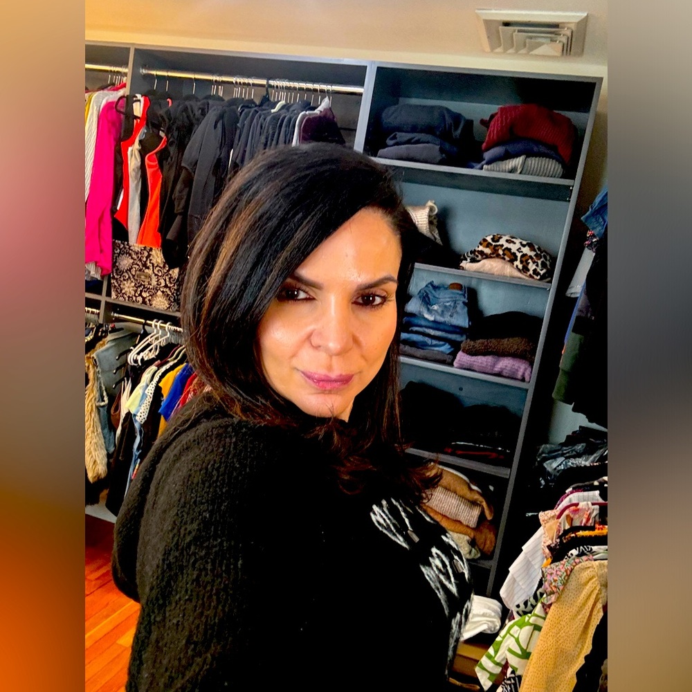 Meet your Posher, Fadia